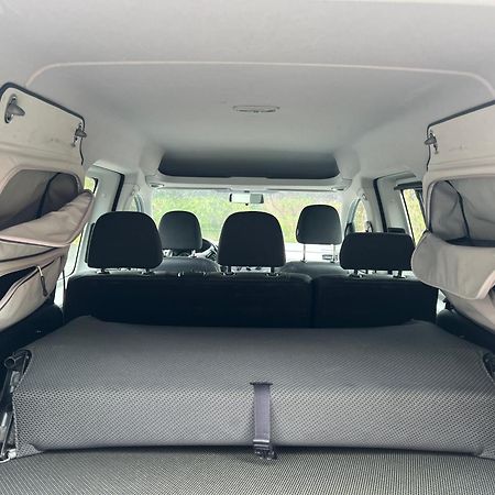 Smart Camper Hotel Hafnarfjörður Екстериор снимка